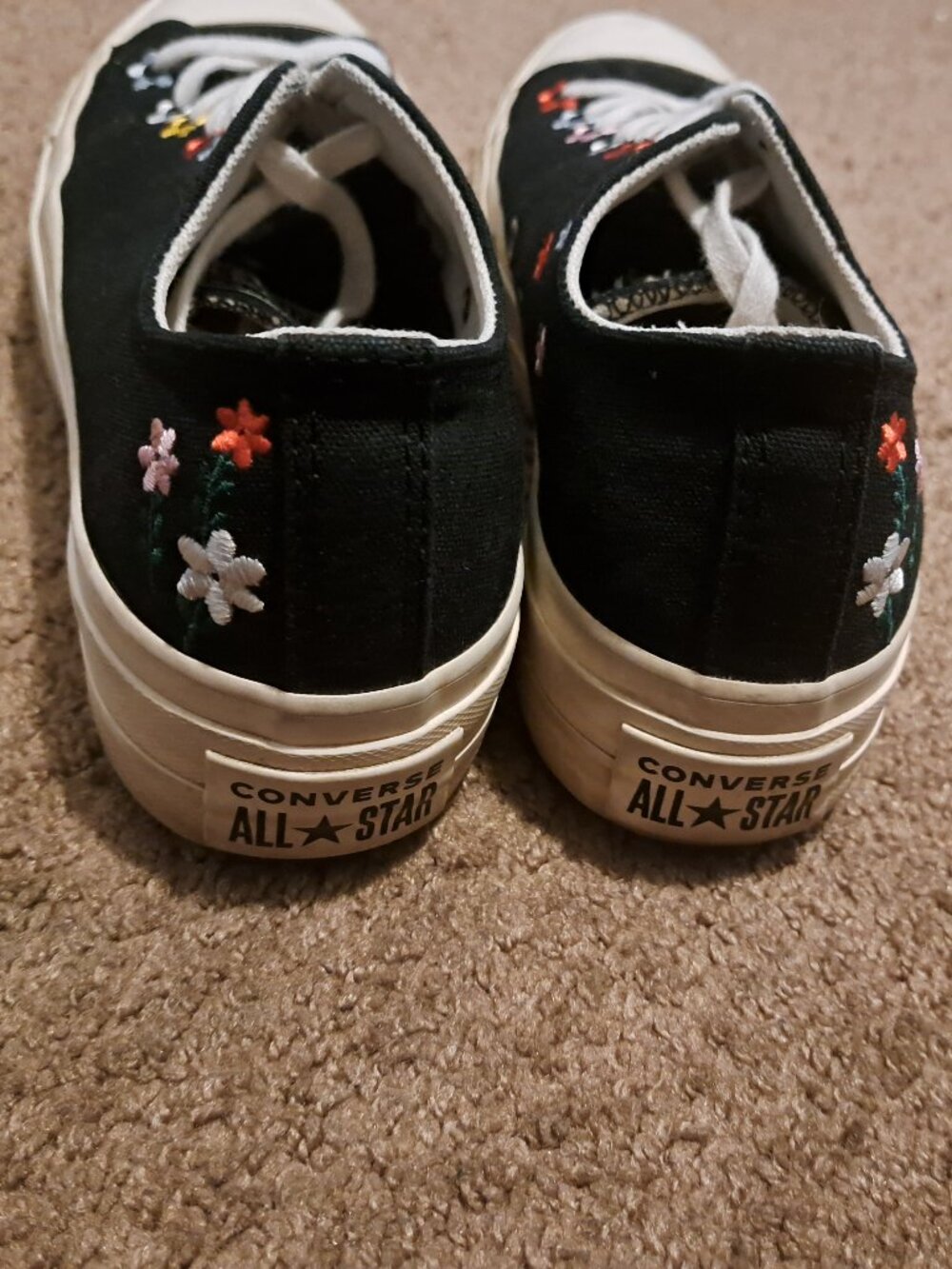 Converse Chuck Taylor embroidered low top platform shoes - Picture 3 of 3